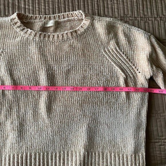 Altar'd State Cream Knit Sweater Size Medium - Picture 10 of 12